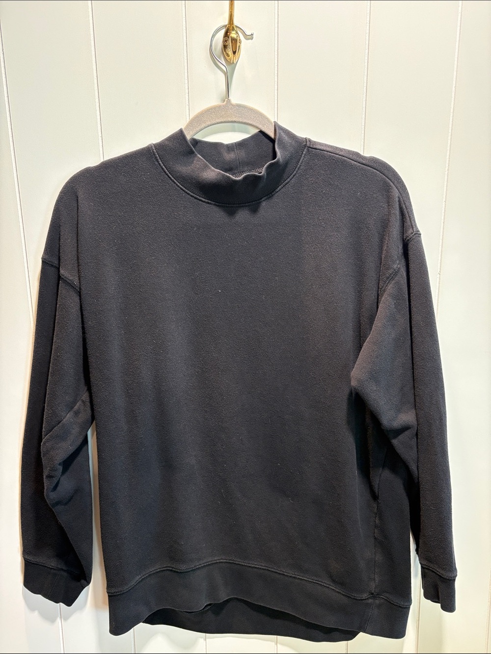 Uniqlo men’s mock neck sweatshirt black S